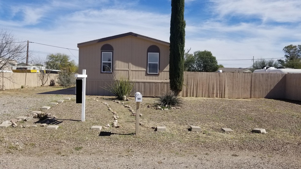 Front Yard - New Fence