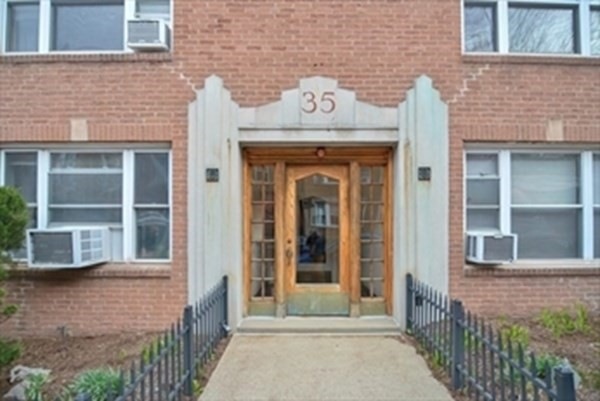 35 Chiswick Rd unit 4, Brighton, MA 02135 - photo 1