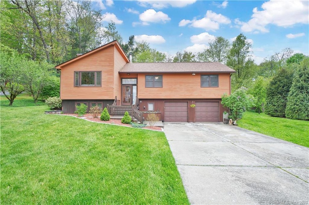 10 Northfield Rd, Enfield, CT 06082 - photo 1