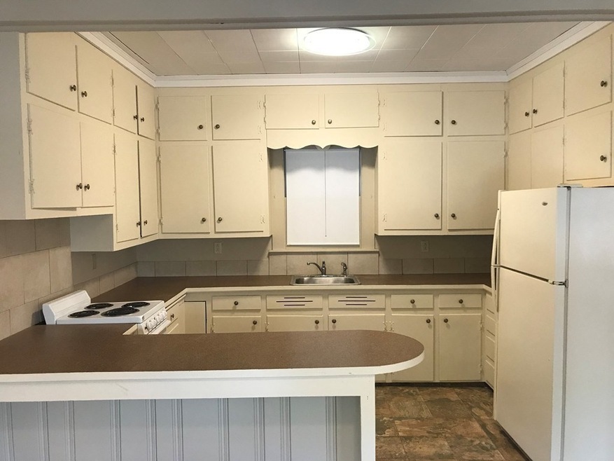 279 S Broadway unit 1R, Lawrence, MA 01843 - photo 1