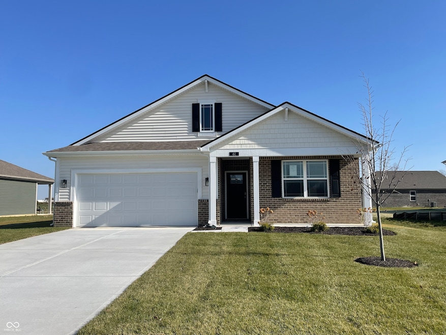 61 Wilkins St, Whiteland, IN 46184 - photo 1