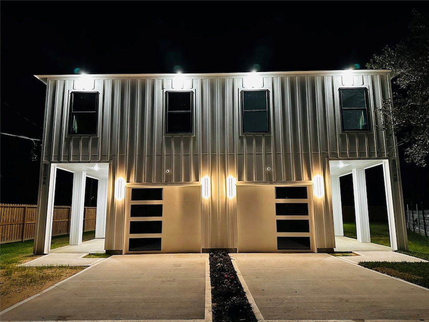 Welcome to cash flow. 2 brand new modern units awa