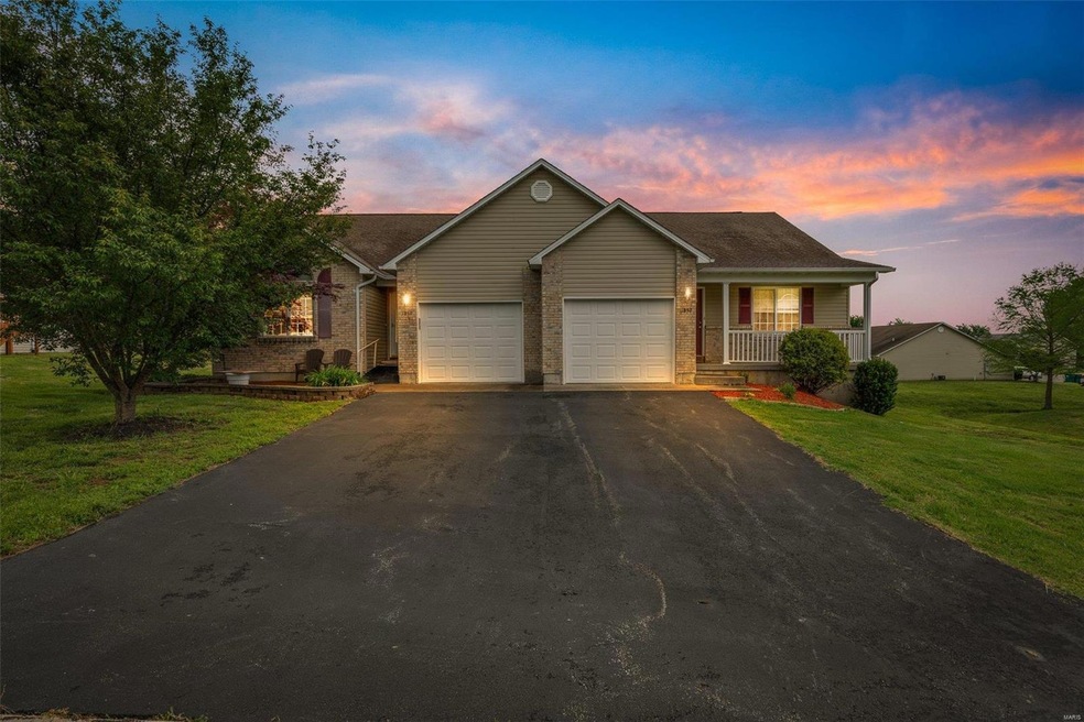 1857 Black Oak Dr, Farmington, MO 63640 - photo 1