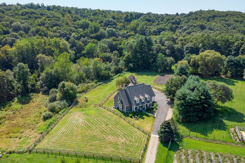 51 Pond Brook Rd, Newtown, CT 06470 - photo 1