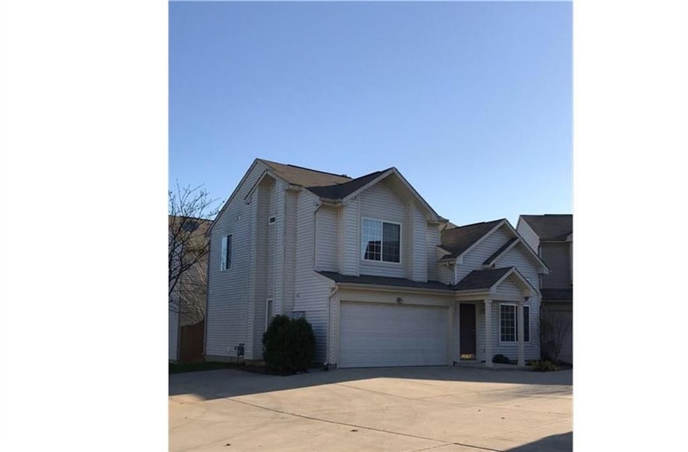 2651 Frasier Fir Dr, Greenwood, IN 46143 - photo 1