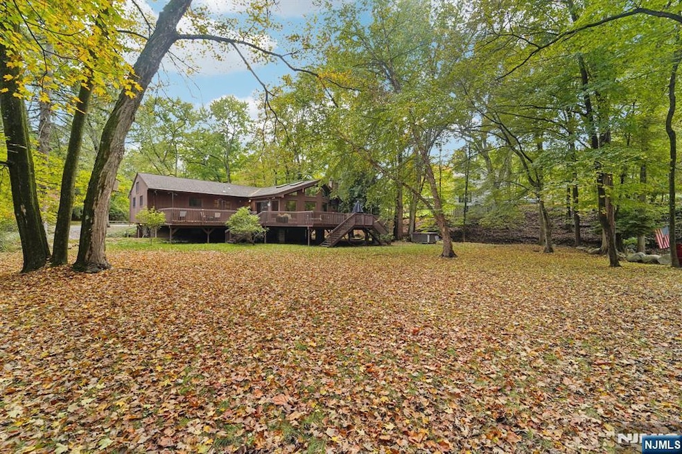 NATURE LOVER'S RETREAT