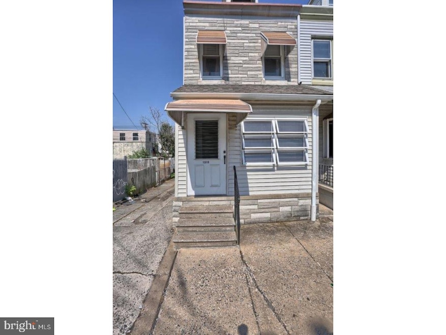 1310 Mulberry St, Reading, PA 19604 - photo 1