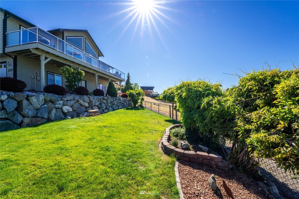 117 Stormy Mountain Way, Chelan, WA 98816 - photo 1