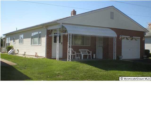 138 Torrey Pines Dr, Toms River, NJ 08757 - photo 1