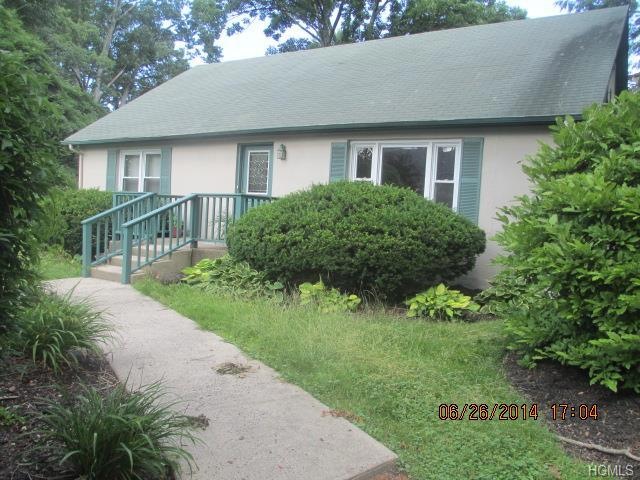 286 Ehrhardt Rd, Pearl River, NY 10965 - photo 1