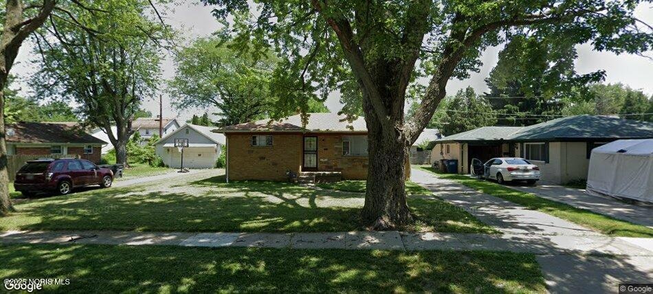 826 Ranch Dr, Toledo, OH 43607 - photo 1