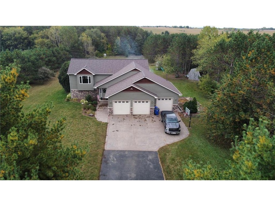 1273 142nd St, New Richmond, WI 54017 - photo 1