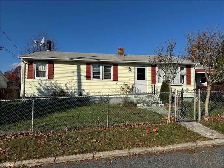 12 Devon St, Providence, RI 02904 - photo 1
