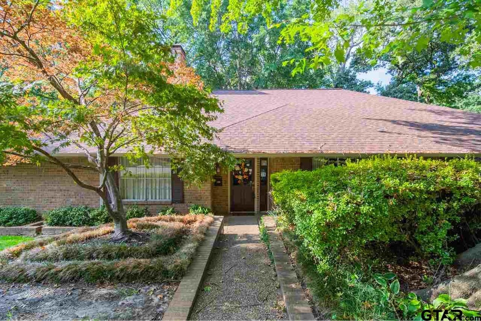 1100 1100 E Amherst, Tyler, TX 75701 - photo 1