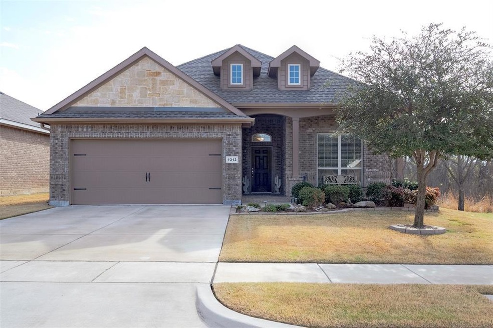 1312 Glen Ct, Weatherford, TX 76087 - photo 1