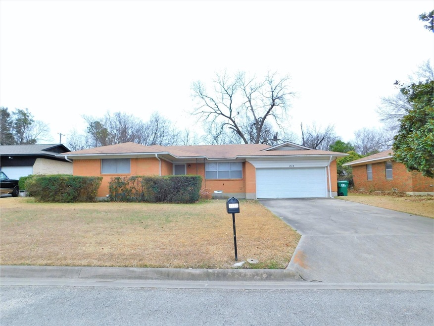 1713 Crescent St, Denton, TX 76201 - photo 1
