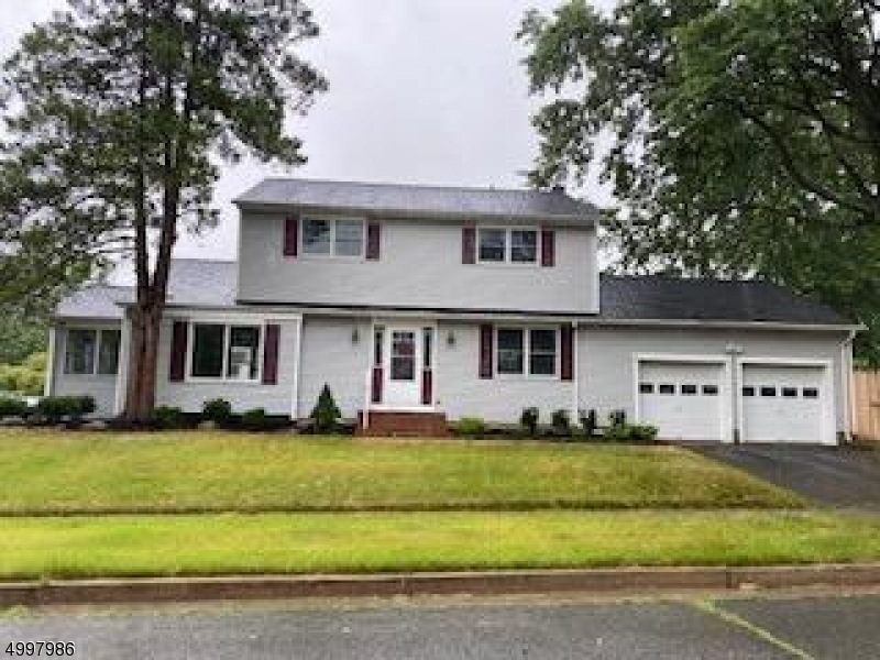 304 Walnut St, Middlesex, NJ 08846 - photo 1