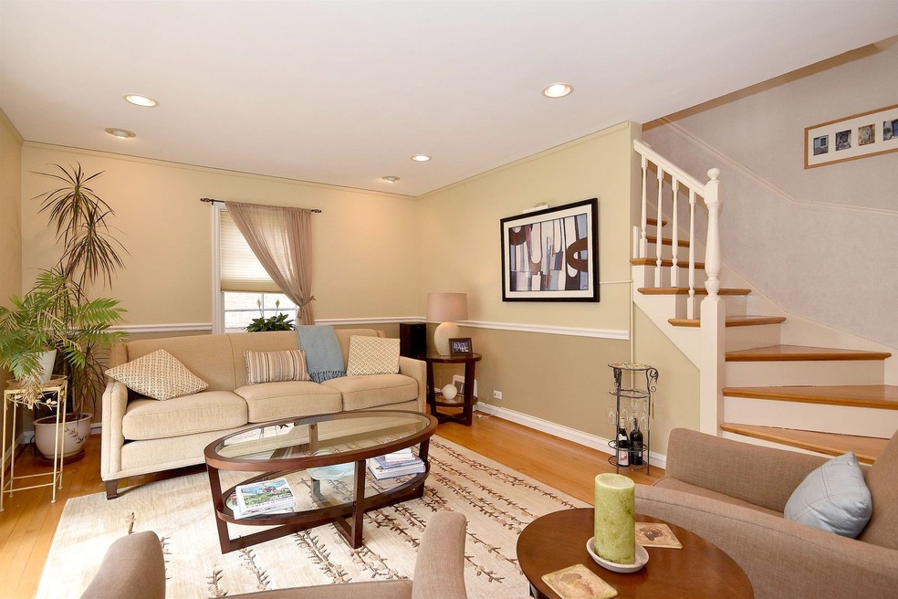 1254 Everett Ave, Des Plaines, IL 60018 - photo 1