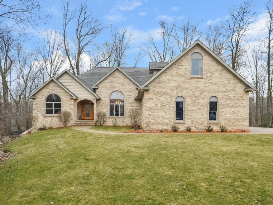 001-Front_View-3768303-medium4x3