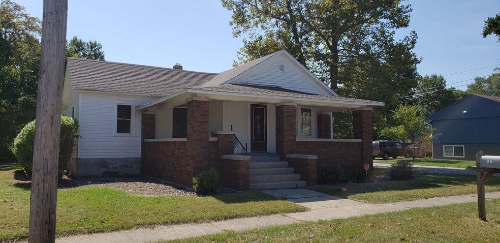 1517 W Indiana Ave, Elkhart, IN 46516 - photo 1