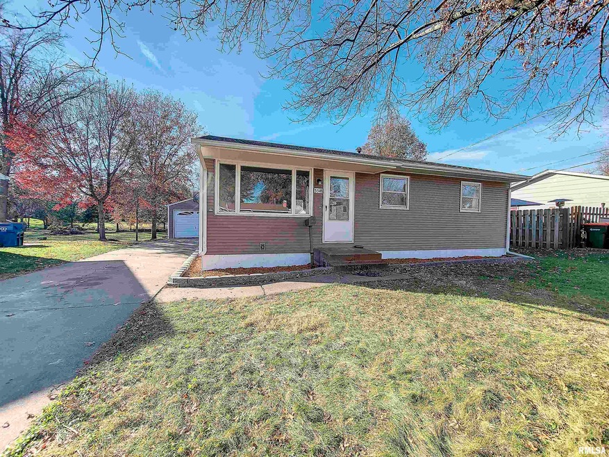 3518 N Pine St, Davenport, IA 52806 - photo 1