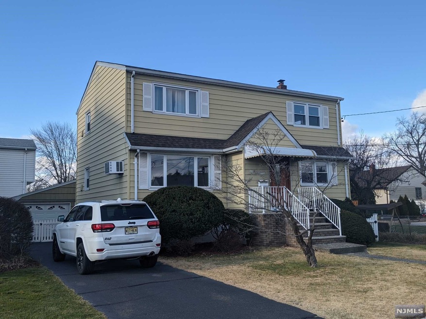 438 Steinway Rd unit 1, Saddle Brook, NJ 07663 - photo 1