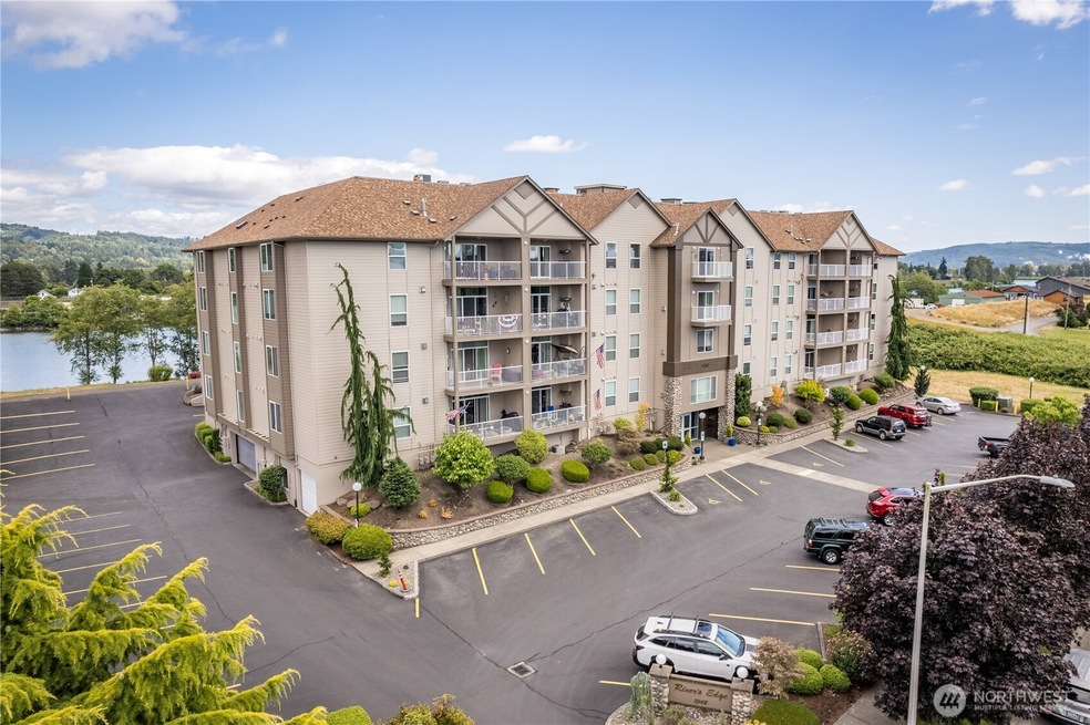 1548 River Rd unit 106, Longview, WA 98632 - photo 1