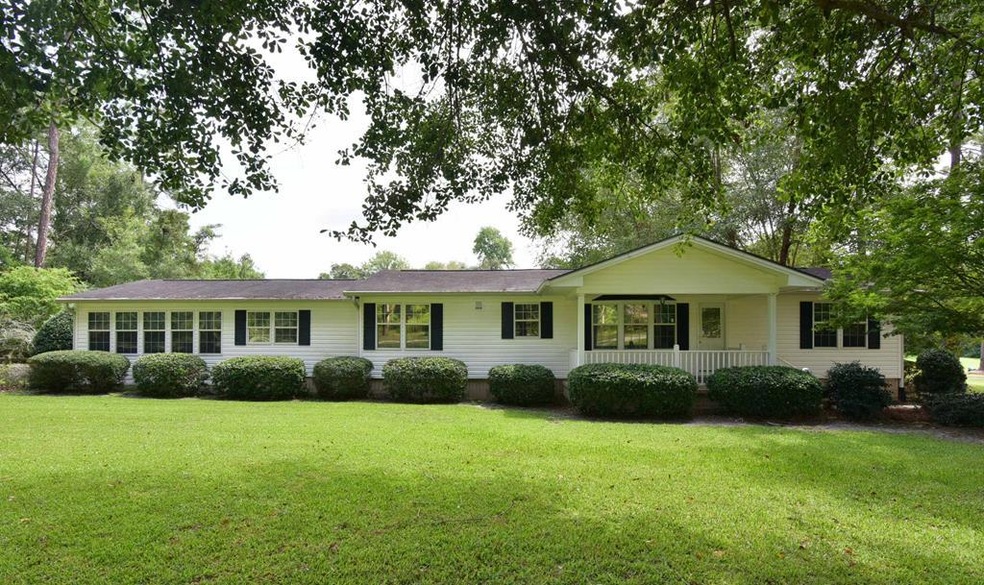 1364 Funston Doerun Rd, Doerun, GA 31744 - photo 1