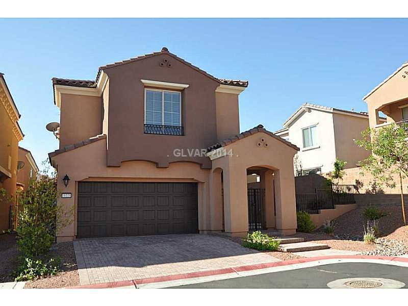 Property Photo. Gorgeous 2011-built home at the en