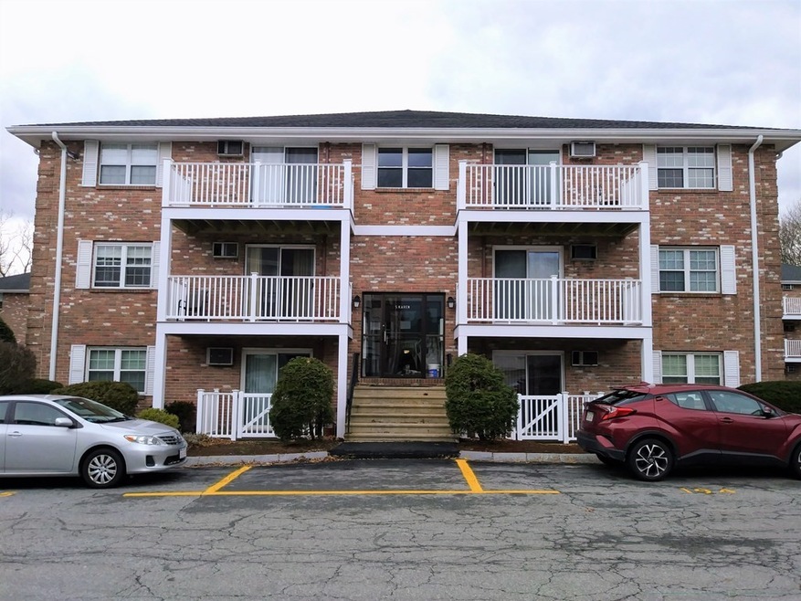 5 Karen Cir unit 11, Billerica, MA 01821 - photo 1