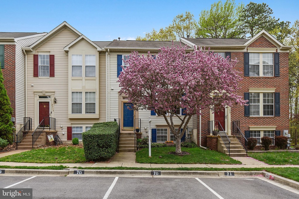 8502 Pine Meadows Dr, Odenton, MD 21113 - photo 1