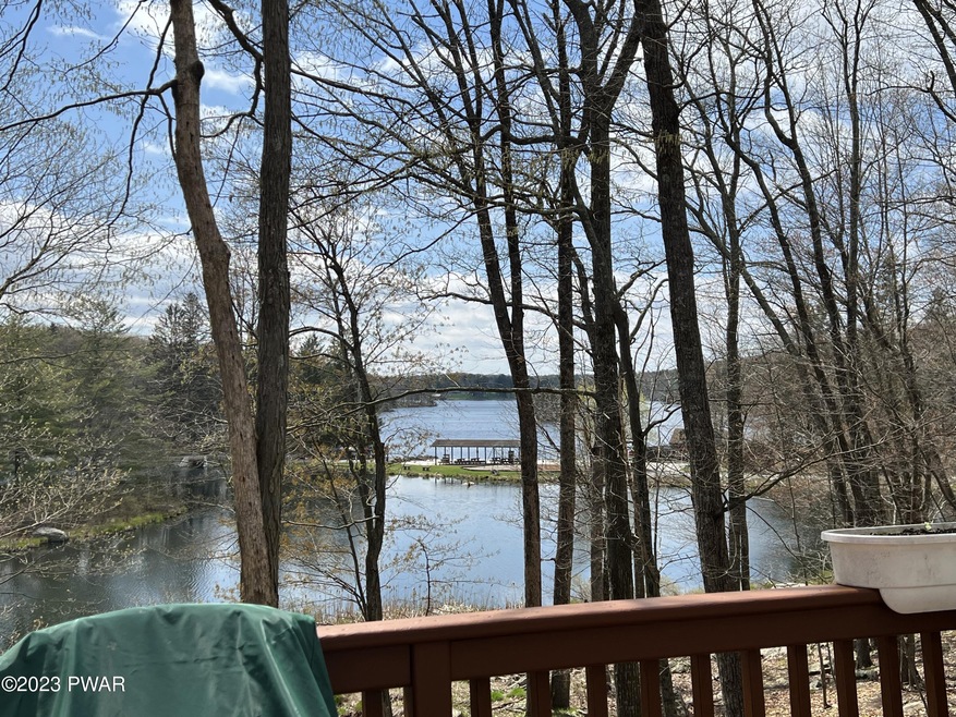 801 Widgeon Ct, Lords Valley, PA 18428 - photo 1