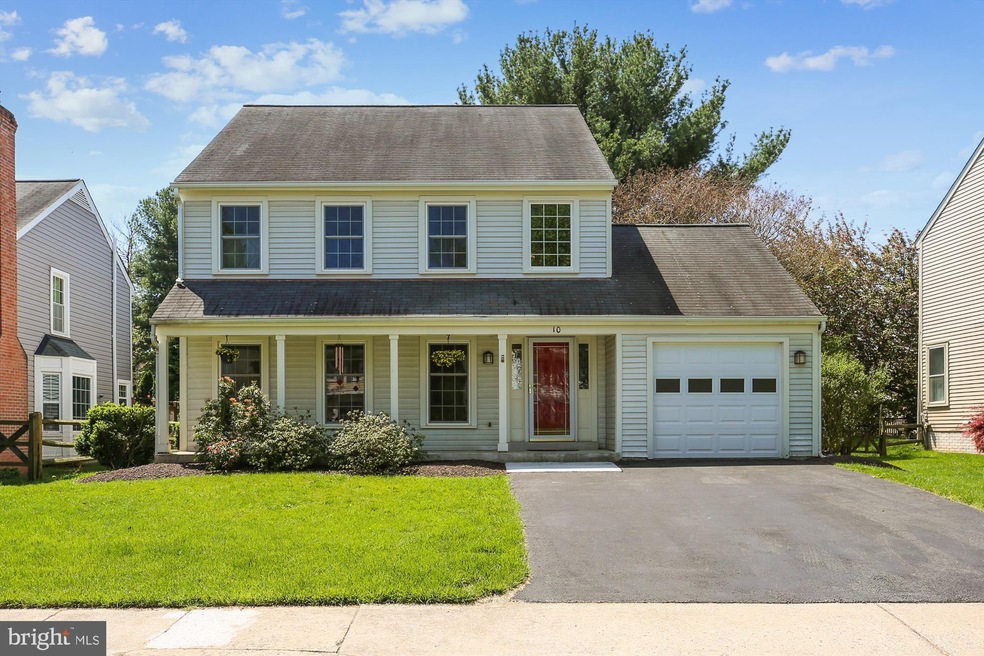 10 Burnt Woods Ct, Germantown, MD 20874 - photo 1