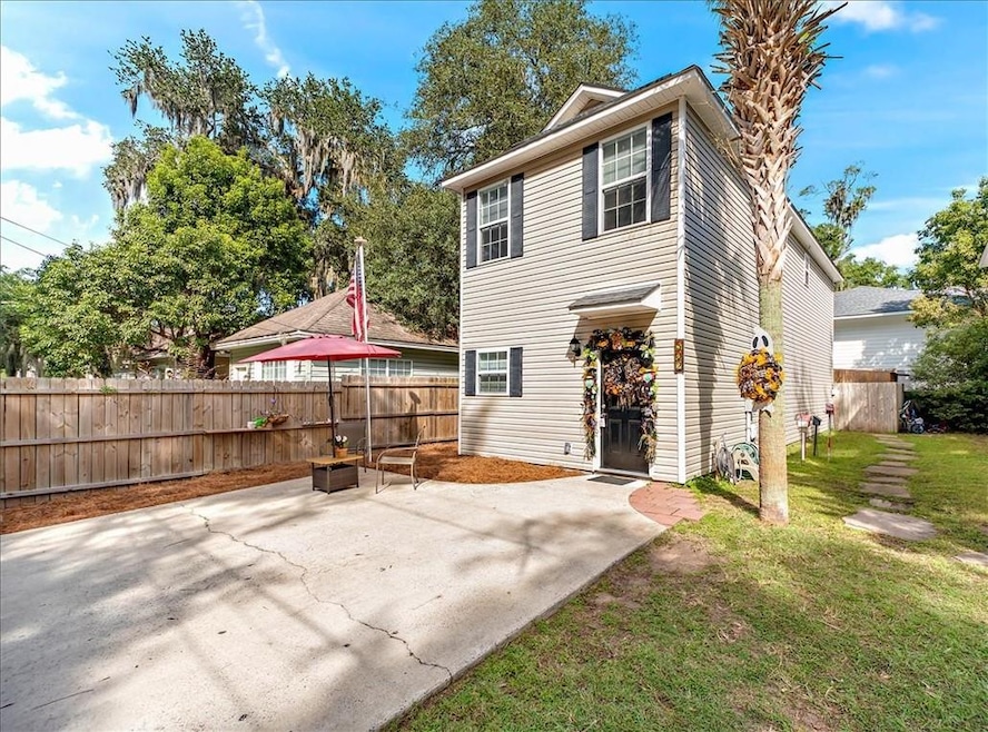 502 Palmetto St, Saint Simons Island, GA 31522 - photo 1