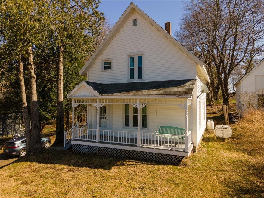 75 Main Street, Warren