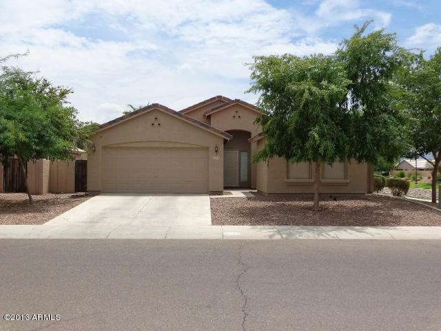 Nice curb appeal!
