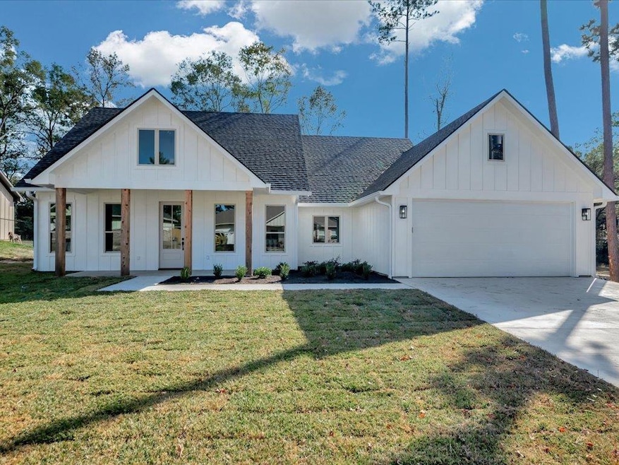 208 Sybil Dr, Lufkin, TX 75901 - photo 1