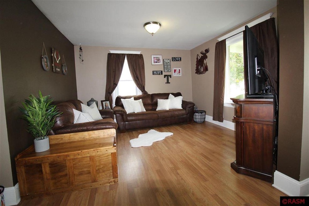 507 N Minnesota St, New Ulm, MN 56073 - photo 1