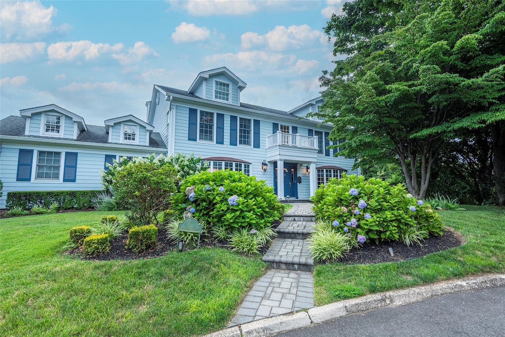 Sold $2,750,000 • Co-Listing Agent