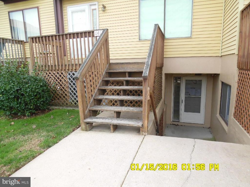 11411 Laurelwalk Dr, Laurel, MD 20708 - photo 1