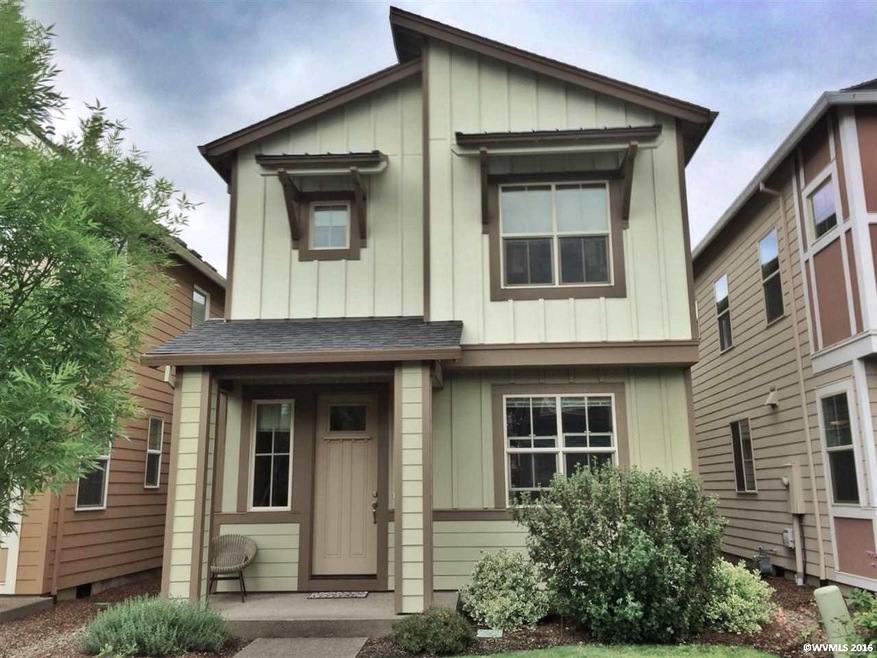 Welcome to 3172 SE Everglade!