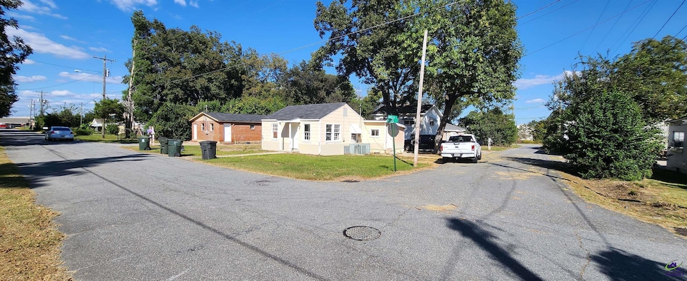 400 Curtis St, Warner Robins, GA 31093 - photo 1