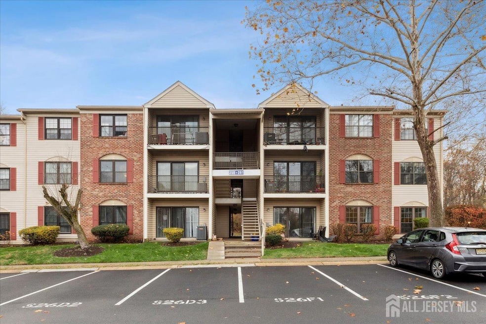 255 Hampshire Ct unit D2, Piscataway, NJ 08854 - photo 1