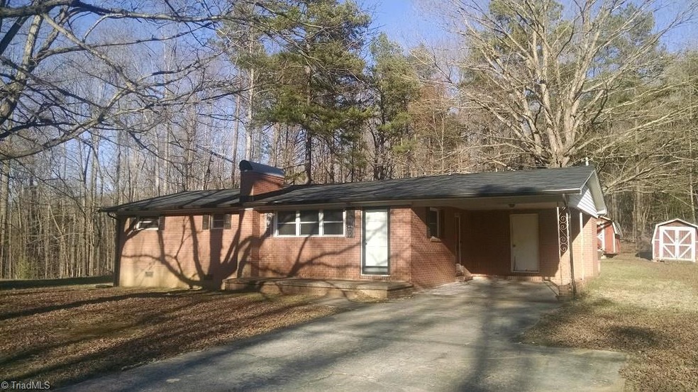 1437 Briles Dr, Asheboro, NC 27205 - photo 1