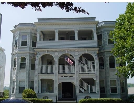 178 Lincoln St unit 8, Worcester, MA 01605 - photo 1