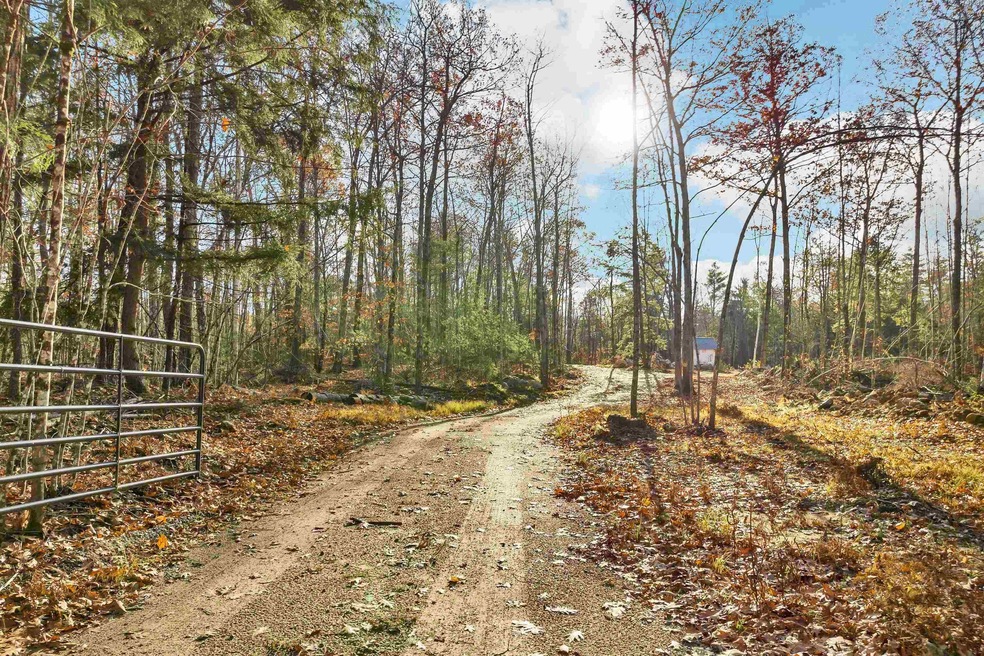 1042 Suncook Valley Rd, Center Barnstead, NH 03225 - photo 1