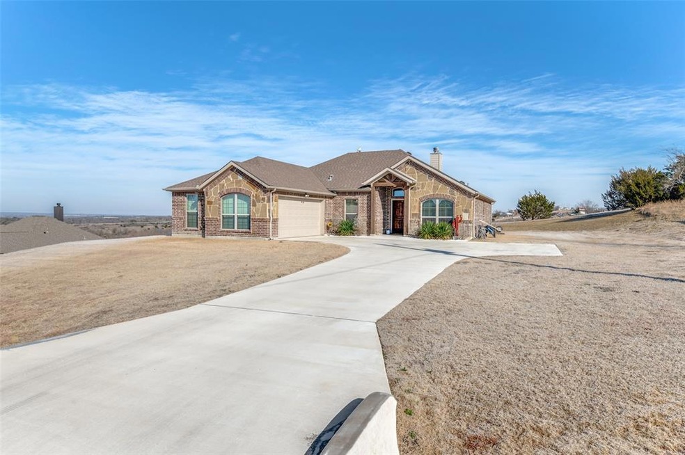 210 Timber Valley Ct, Weatherford, TX 76085 - photo 1