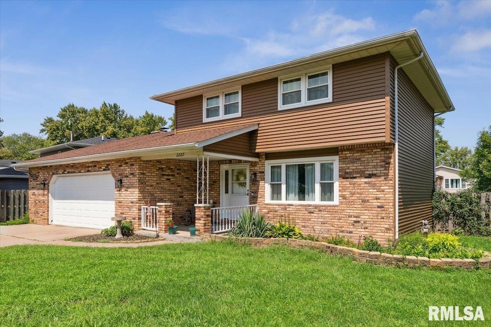 2222 W 30th St, Davenport, IA 52804 - photo 1