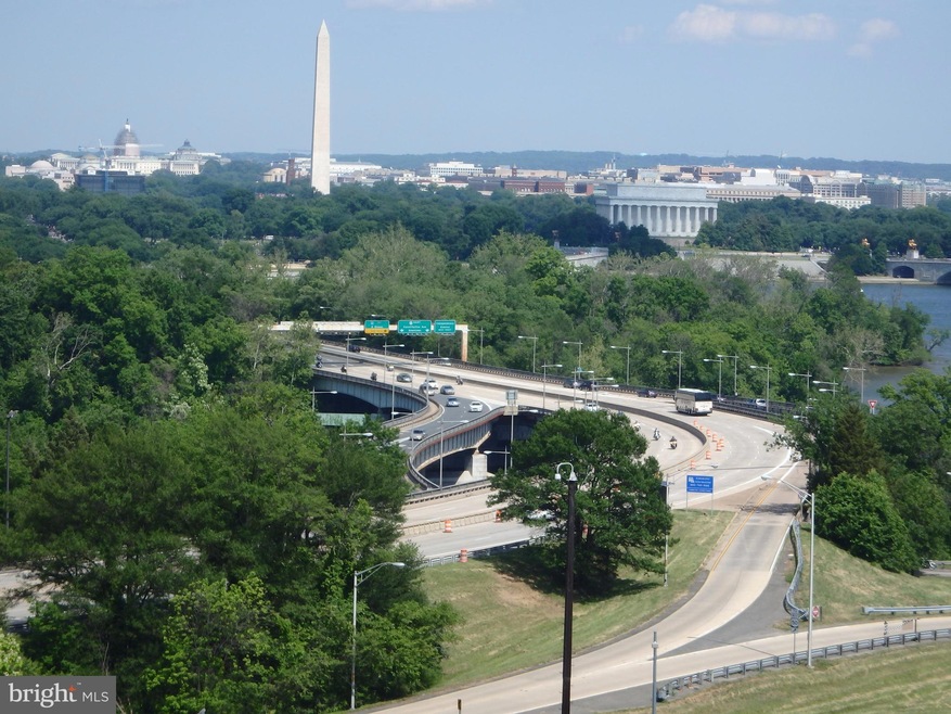 1011 Arlington Blvd unit 527, Arlington, VA 22209 - photo 1