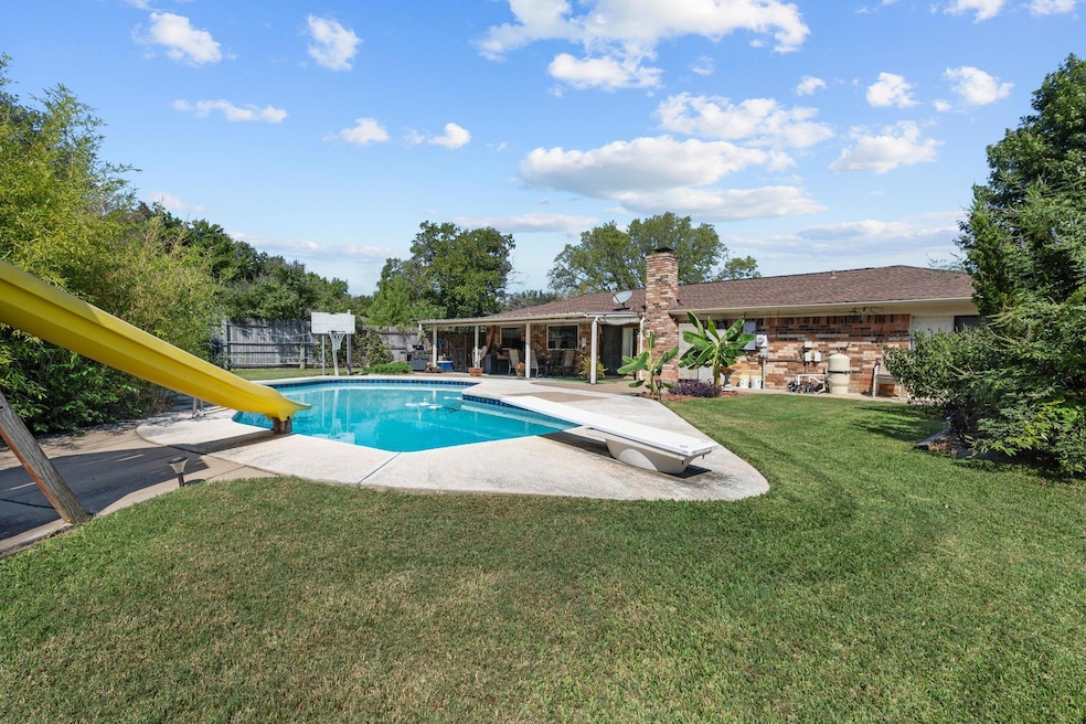 8224 Pearl St, North Richland Hills, TX 76180 - photo 1